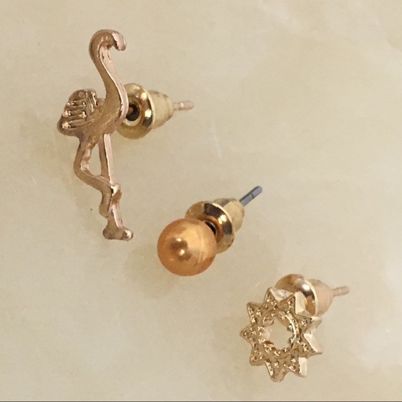 NWOT jewelry earring bundle 3 pairs flamingo star gold (color) ball post - Picture 2 of 5